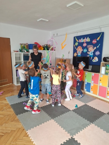 inbound4409240090632930160