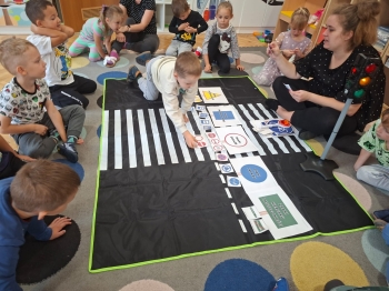 inbound704401619814678061