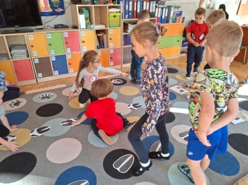 inbound7590383008814318179