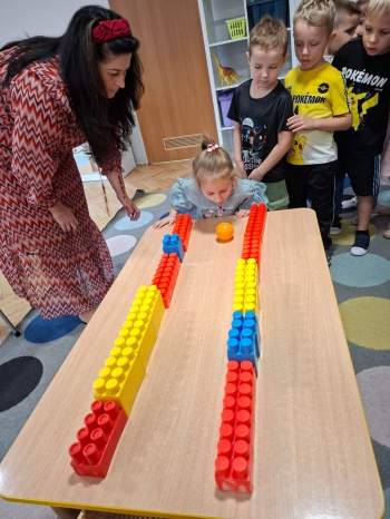 inbound8856848512576109878