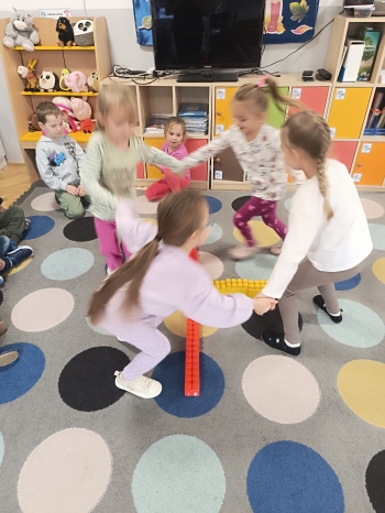 inbound3033321638308997747