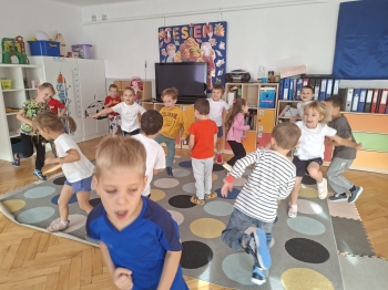 inbound8191944378353330376