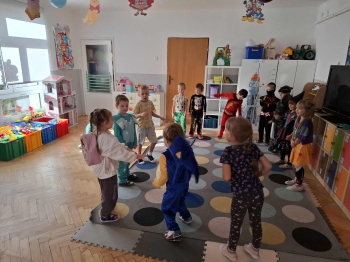 inbound7502526236267105868