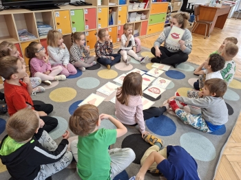 inbound393076742340784769