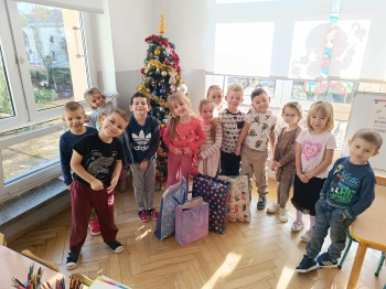 590437184_1334669294635238_4305221112584965869_n