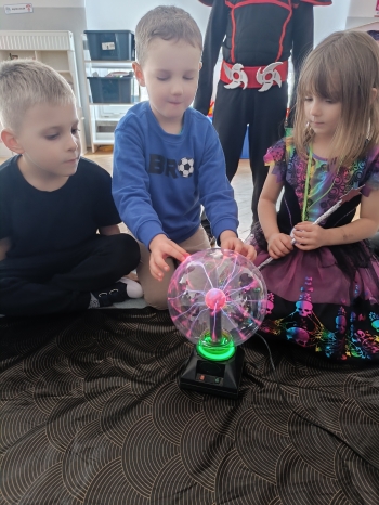 inbound2462421826763845646