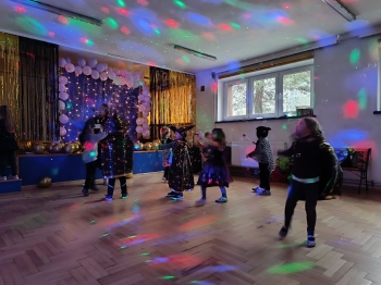 inbound8489160797432302293