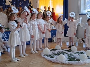 inbound8725143419275867945