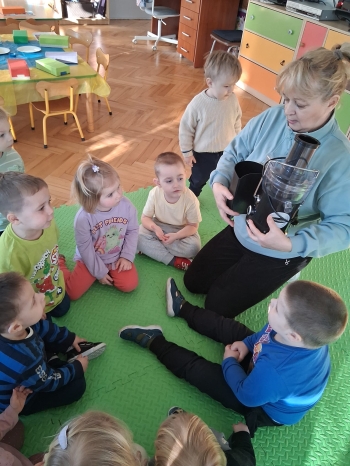1 (46)