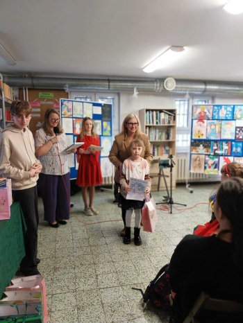 9d6dbee9-8d51-4e57-94ab-06316056a923