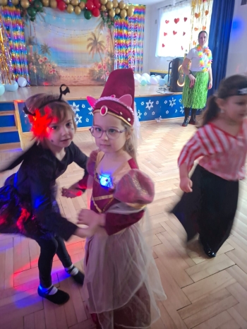 inbound6689619935643425637