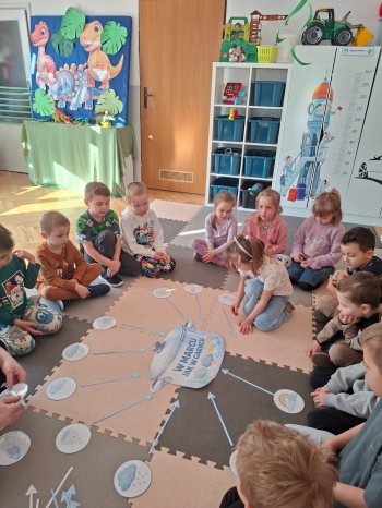 inbound1366492288390183700