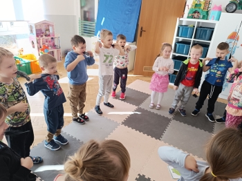 inbound559300453953395729