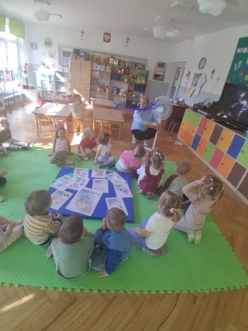 1 (23)