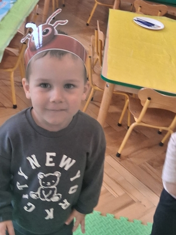 2 (22)