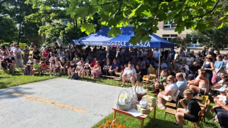 PIKNIK RODZINNY POLUBIĆ CZYTANIE