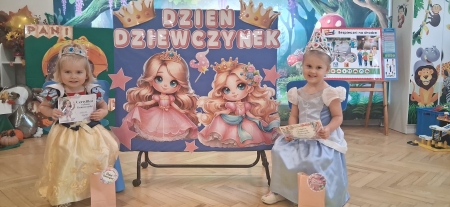  Święto Dziewczynek w grupie maluszków !