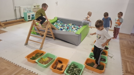 ŚCIEŻKA SENSORYCZNA W GRUPIE II