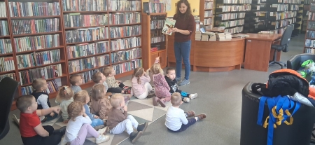 MALUSZKI W BIBLIOTECE