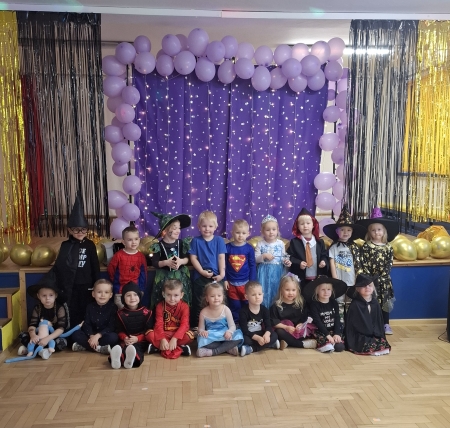 Kolorowy bal andrzejkowy