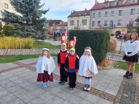 Narodowe Święto Niepodległości 11 Listopada na Trzebińskim Rynku.